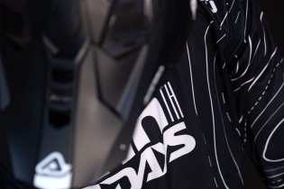 Acerbis: ecco la special edition per la centesima edizione della 6Days2026