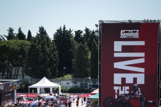 World Ducati Week 2026: a Misano, è tappeto rosso!
