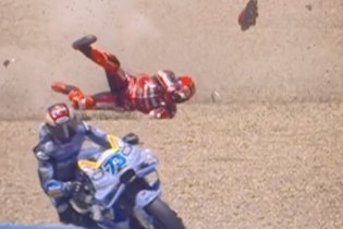 Marquez crashes, MotoGP is a snooze: the action is only at the back of the pack