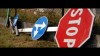 Moto - News: Segnali stradali: 1 su 2 non è a norma Moto - News: Segnali stradali: 1 su 2 non è a norma