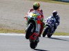 MotoGP: MotoGP: Rossi dà il cinque a Motegi MotoGP: MotoGP: Rossi dà il cinque a Motegi