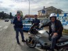 Moto - News: La moto ti mantiene giovane: a 86 anni viene fermato dalla polizia per un selfie